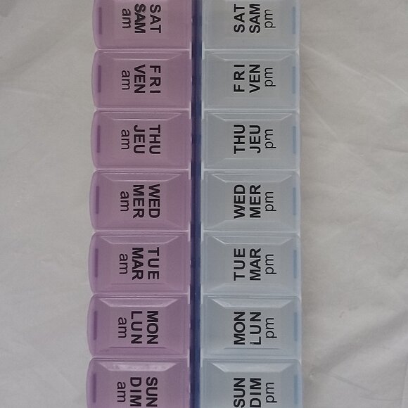 Pill storage container with divider for pills for whole week schedule. - Picture 2 of 3